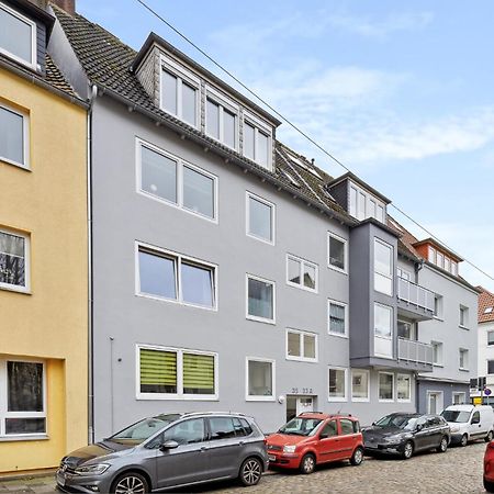 Amazing Apartment In Bremerhaven With Kitchen Екстериор снимка